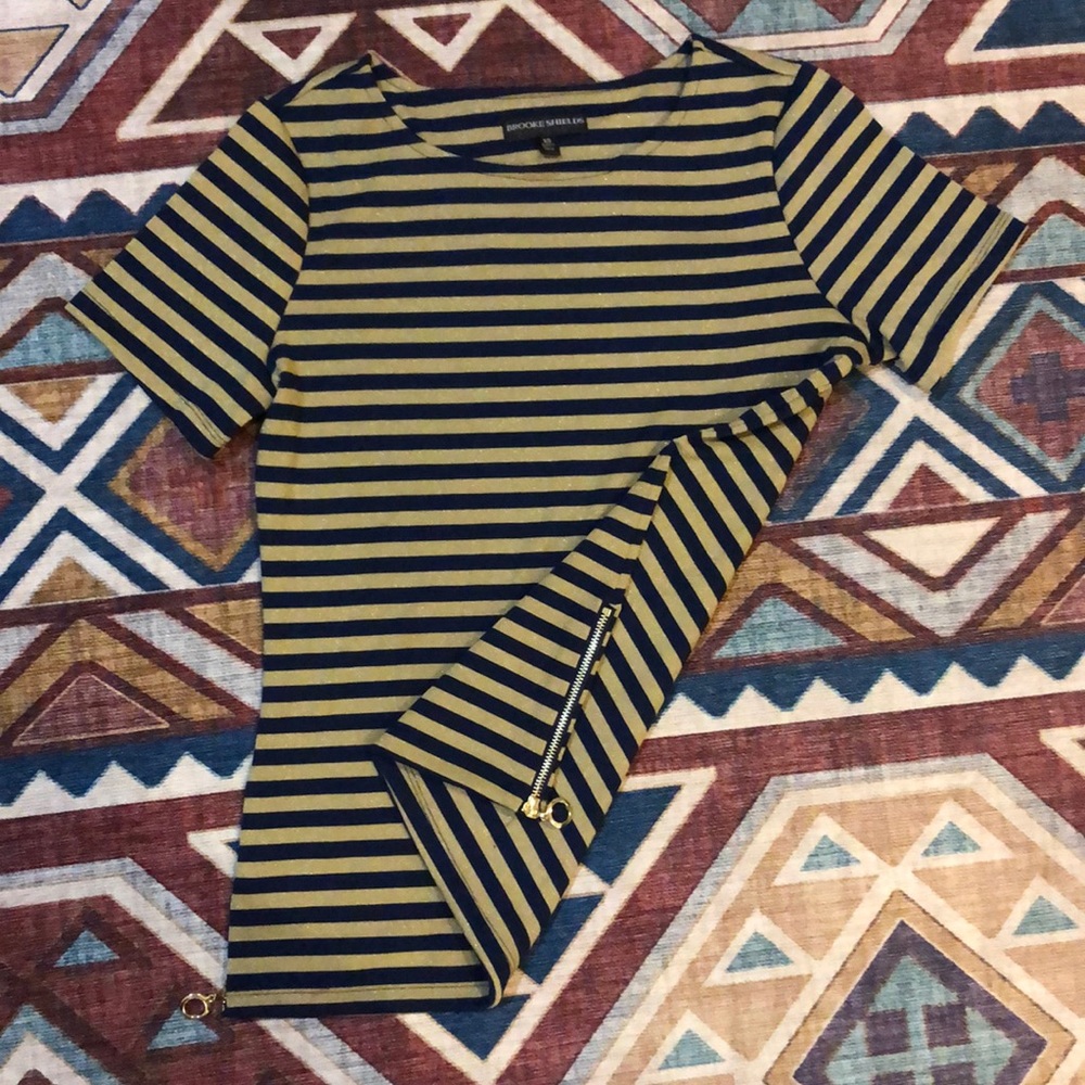 Gold and Navy constructed Tee with gold zips